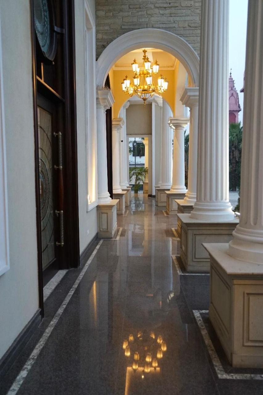 Anntilia Inn Ludhiana Esterno foto